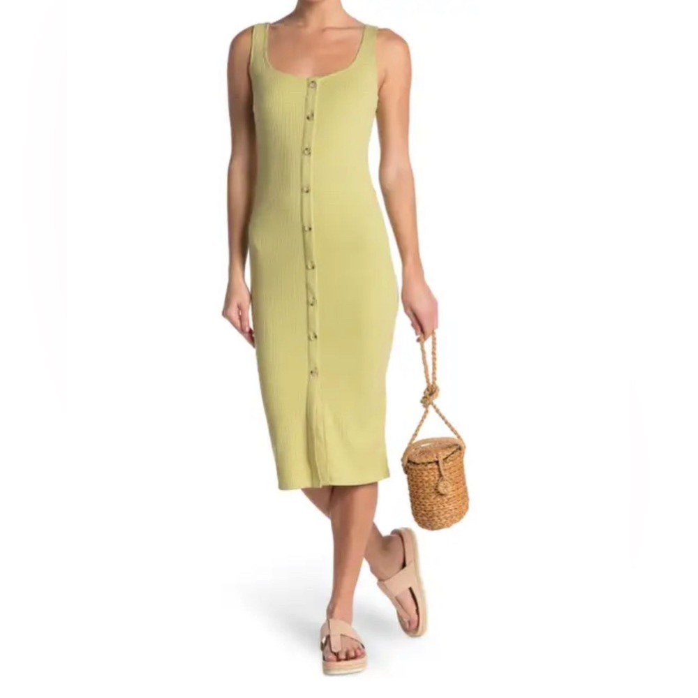 RIBBED BUTTON FRONT MIDI DRESS IN PISTASCHIO